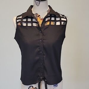 𝅺HELIUM black sleeveless top with collar. Ties at waist.  Size is Medium.